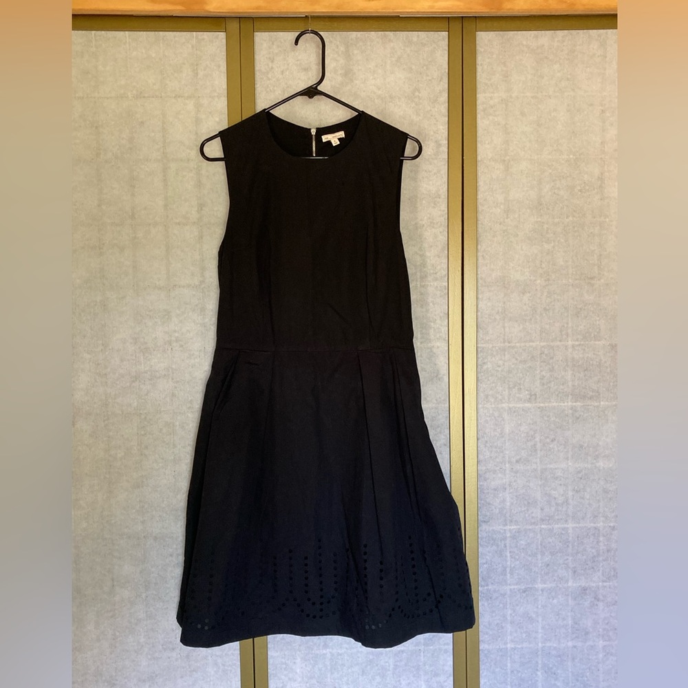 Dress, Eyelet Details in the Hem, Black, Cotton, Sleeveless, Size 10, Gap